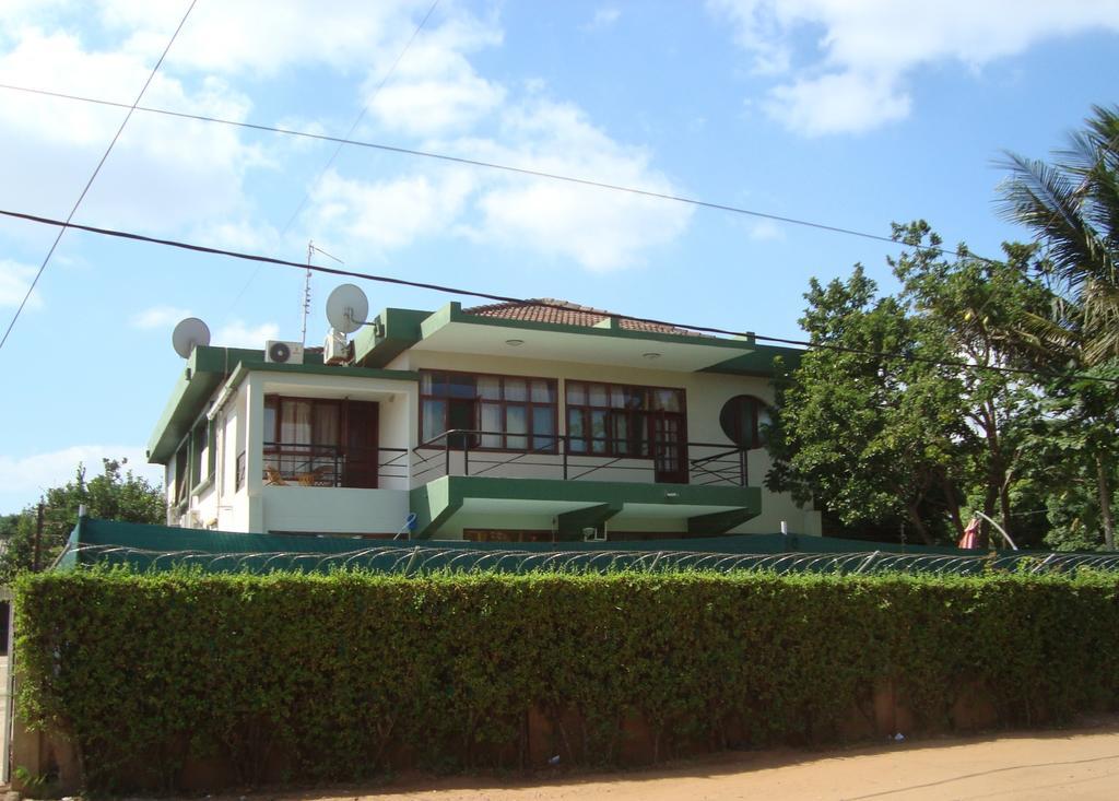 Marumadi Planeta Mocambique S. Vincente de Paulo Exterior photo
