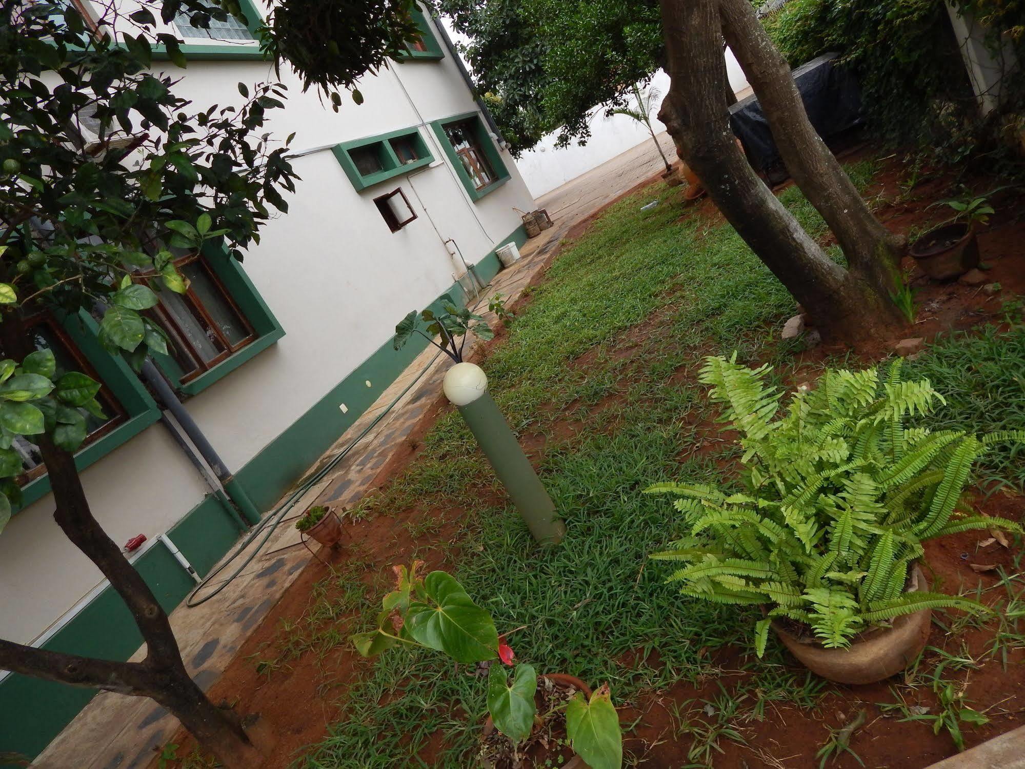 Marumadi Planeta Mocambique S. Vincente de Paulo Exterior photo
